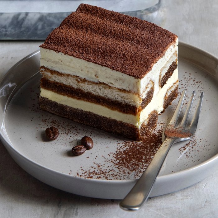 Bindi - Tiramisu Big Ladyfingers 15 Slices - 2.05 Kg