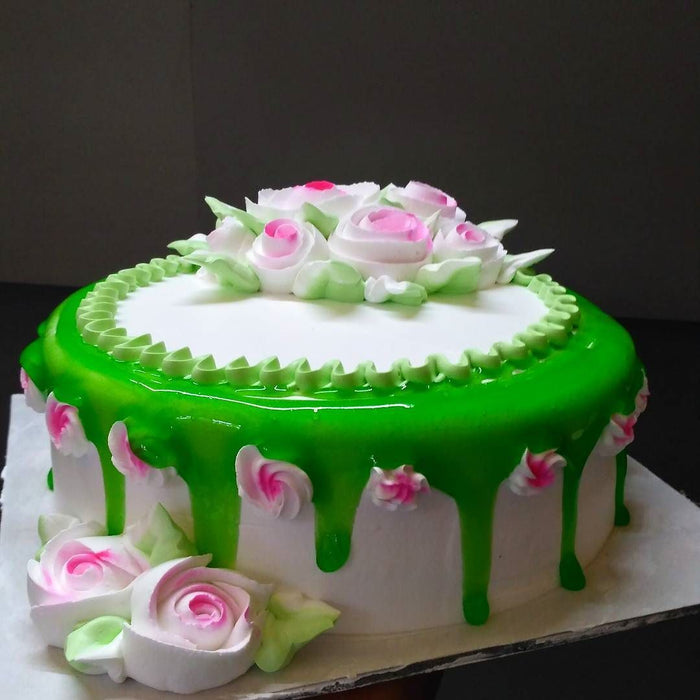 Green Piping Jelly to decorate cake