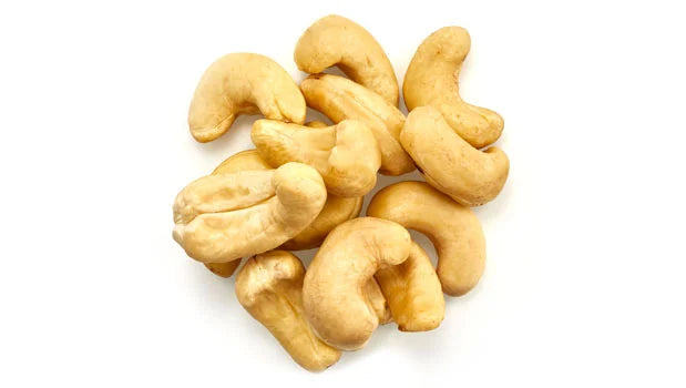 Organic Raw Cashews (W-320) Bulk - 50 Lbs