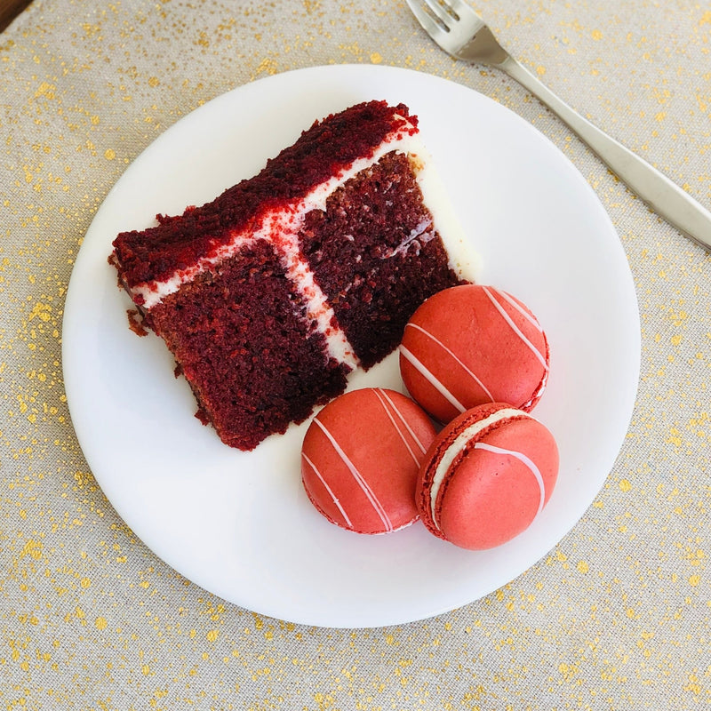 AGM - Macarons Red Velvet - 24 Ct - Bulk Mart