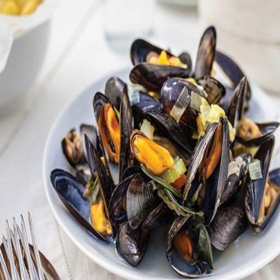 Ocean Jewel - 20-25 Cooked Blue Mussels - 10 x 1 Lb - Bulk Mart